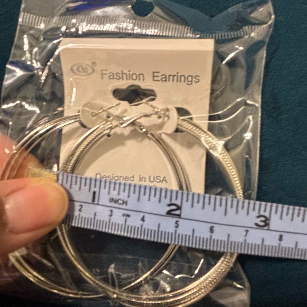 Elegant Silver Hoop Earrings - Picture 8 of 9